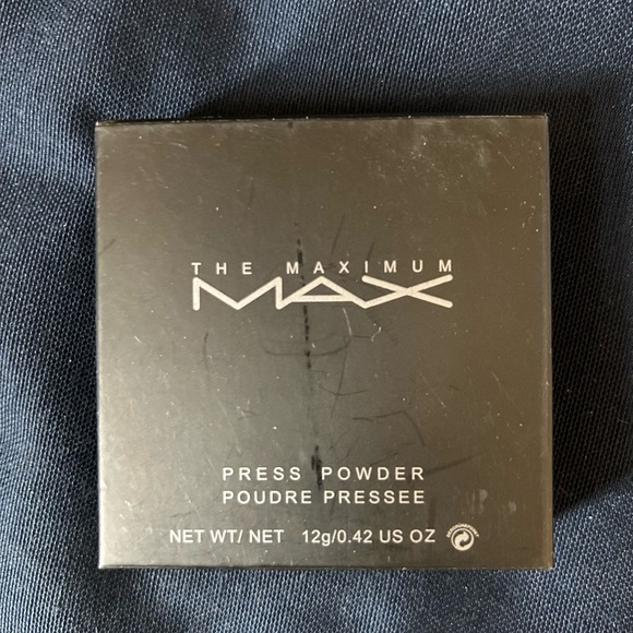 ✨FREE shipping ✨ The Maximum MAX Pressed Powder | NEW in box - Picture 1 of 3